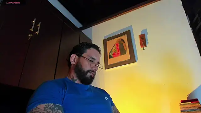 Snapshot of CamiloGray_ chatting on May 5, 1:52 pm CamiloGray online show from May 5, 1:52 pm