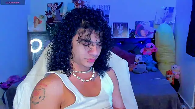 sweetvond  online show from March 6, 8:37 pm