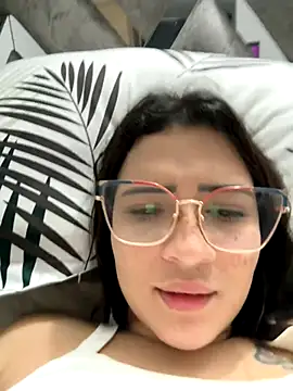 cutesarah  online show from September 21, 5:53 am