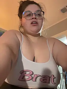 Snapshot of ItsBunniBabe chatting on June 5, 3:02 am ItsBunniBabe online show from June 5, 3:02 am