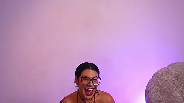 anyiled hot online show from May 16, 2:30 am