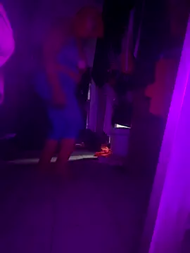 Snapshot of Cataleia21 chatting on December 3, 10:35 am Cataleia21 online show from December 3, 10:35 am