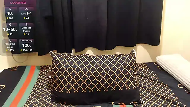 Snapshot of x_brittany_x chatting on February 16, 2:57 pm x brittany x online show from February 16, 2:57 pm