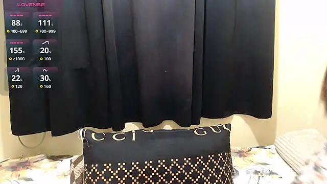 Snapshot of x_brittany_x chatting on February 22, 1:53 pm x brittany x online show from February 22, 1:53 pm