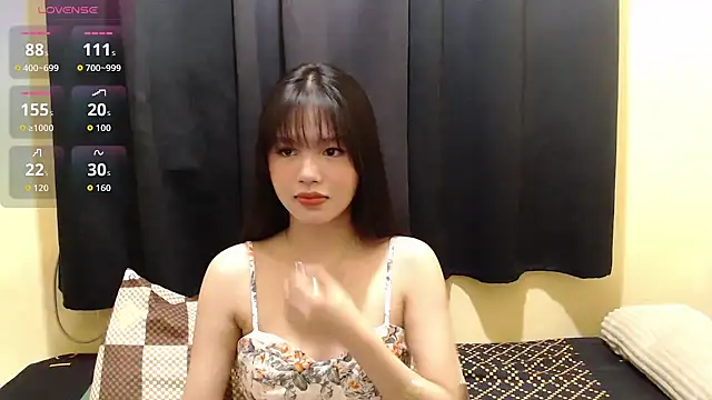 Snapshot of x_brittany_x chatting on March 9, 6:34 pm x brittany x online show from March 9, 6:34 pm