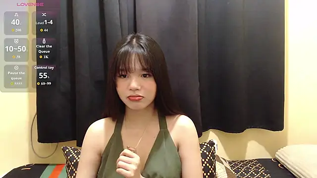 Snapshot of x_brittany_x chatting on March 10, 7:19 pm x brittany x online show from March 10, 7:19 pm