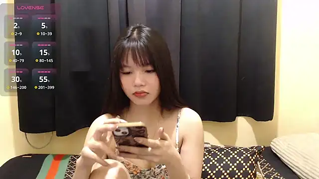 Snapshot of x_brittany_x chatting on March 18, 5:16 pm x brittany x online show from March 18, 5:16 pm