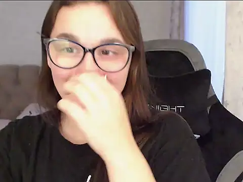 Amy Mur  online show from October 10, 11:20 am