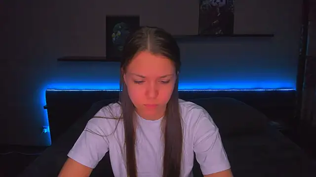 AlexaBarkley online show from February 24, 12:30 am