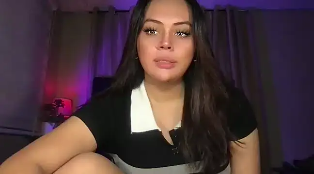 Snapshot of _MissKhimberlyXxx_ chatting on December 16, 7:54 pm MissKhimberlyXxx online show from December 16, 7:54 pm