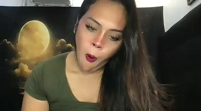 Snapshot of _MissKhimberlyXxx_ chatting on March 20, 4:53 pm MissKhimberlyXxx online show from March 20, 4:53 pm
