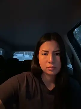 Snapshot of clairewntr chatting on January 3, 1:14 pm clairewntr online show from January 3, 1:14 pm
