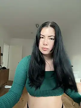 Snapshot of clairewntr chatting on January 14, 2:43 pm clairewntr online show from January 14, 2:43 pm