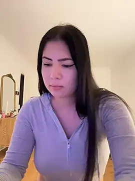 Snapshot of clairewntr chatting on January 19, 7:26 pm clairewntr online show from January 19, 7:26 pm