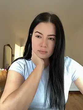 Snapshot of clairewntr chatting on January 21, 12:29 pm clairewntr online show from January 21, 12:29 pm
