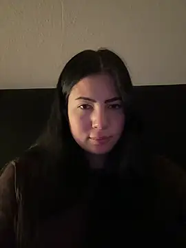 Snapshot of clairewntr chatting on March 1, 7:19 am clairewntr online show from March 1, 7:19 am