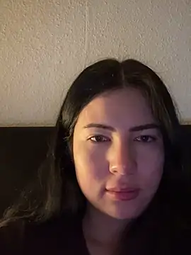 Snapshot of clairewntr chatting on March 2, 7:10 am clairewntr online show from March 2, 7:10 am