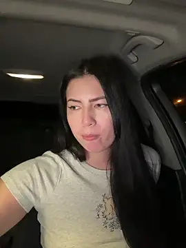 Snapshot of clairewntr chatting on March 5, 9:48 pm clairewntr online show from March 5, 9:48 pm