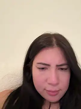 Snapshot of clairewntr chatting on March 8, 9:08 pm clairewntr online show from March 8, 9:08 pm