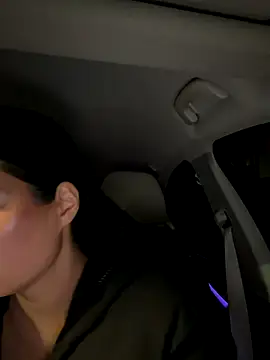 clairewntr online show from October 18, 7:14 pm