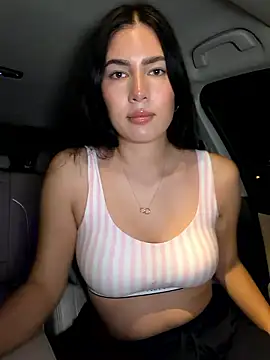 clairewntr online show from January 16, 9:52 pm