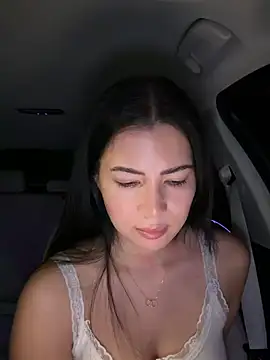 clairewntr online show from February 24, 9:35 pm