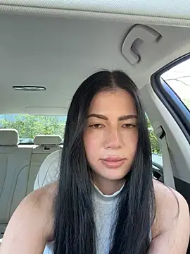 clairewntr online show from April 24, 12:07 pm