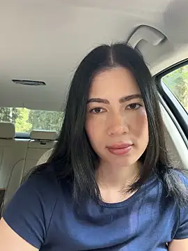 clairewntr online show from May 3, 10:21 am