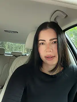clairewntr online show from May 6, 3:39 pm