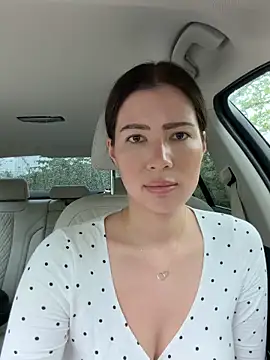 clairewntr online show from May 13, 3:31 pm