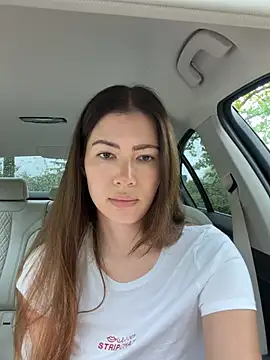 clairewntr online show from May 18, 2:01 pm