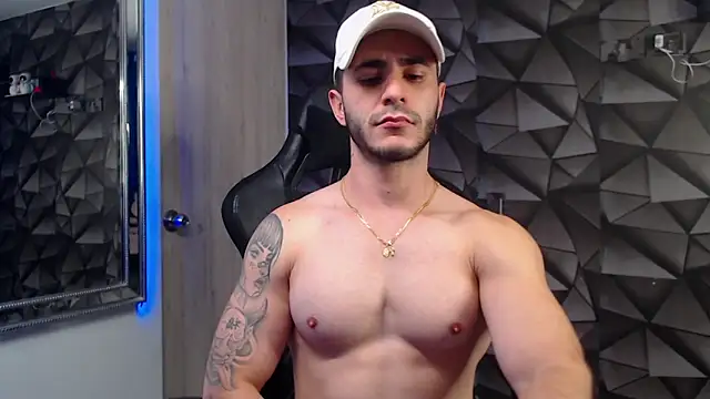 Latino stud4u online show from November 5, 10:43 pm