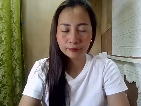 Snapshot of Asianshine chatting on May 16, 12:26 pm Asianshine online show from May 16, 12:26 pm