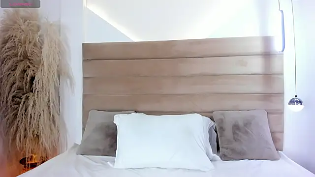 ValerieDiaz  online show from January 30, 12:06 pm