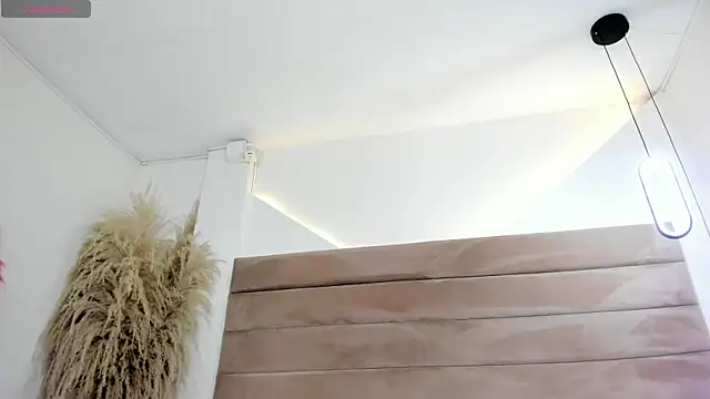 ValerieDiaz  online show from October 7, 12:02 pm