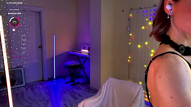 Snapshot of Arielle__03 chatting on February 14, 2:19 am Arielle 03 online show from February 14, 2:19 am