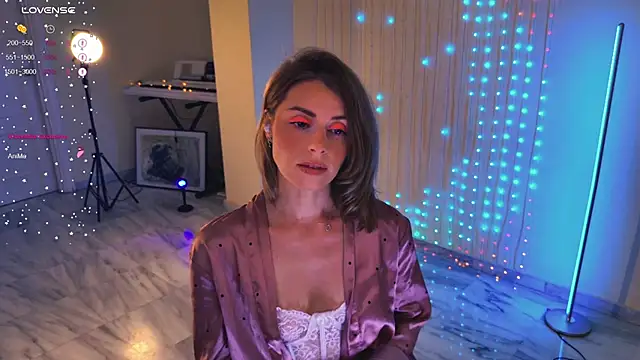 Arielle  03 online show from May 10, 1:11 am