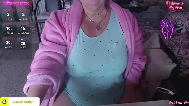 femme fatale1 online show from December 15, 8:51 am