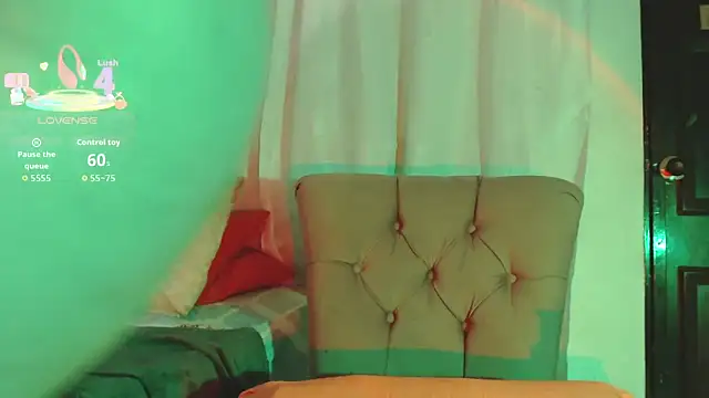 karlablue  online show from September 18, 2:35 am