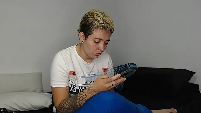 Snapshot of kathy_luisa chatting on March 11, 12:49 am kathy luisa online show from March 11, 12:49 am