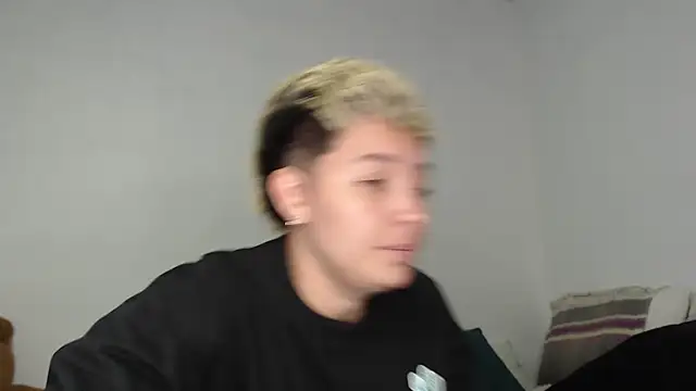 Snapshot of kathy_luisa chatting on March 28, 1:05 am kathy luisa online show from March 28, 1:05 am