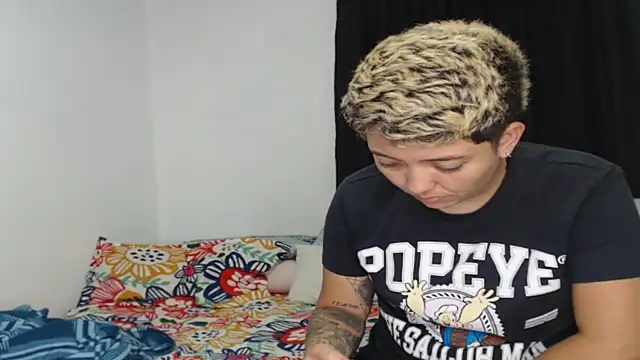 Snapshot of kathy_luisa chatting on April 9, 12:21 am kathy luisa online show from April 9, 12:21 am