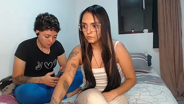Snapshot of kathy_luisa chatting on May 3, 11:55 pm kathy luisa online show from May 3, 11:55 pm