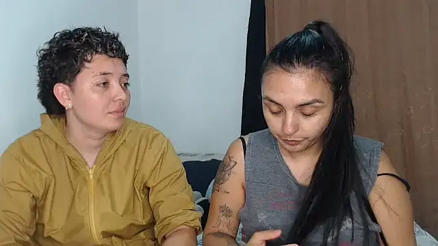 Snapshot of kathy_luisa chatting on May 16, 12:40 am kathy luisa online show from May 16, 12:40 am