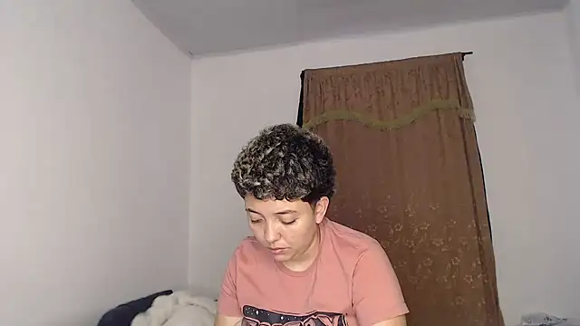 Snapshot of kathy_luisa chatting on May 16, 11:53 am kathy luisa online show from May 16, 11:53 am