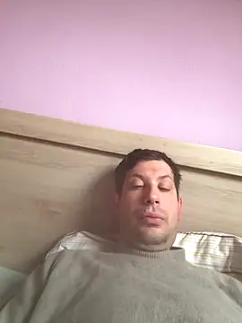 Snapshot of Taxidriver1988 chatting on December 21, 10:00 am Taxidriver1988 online show from December 21, 10:00 am