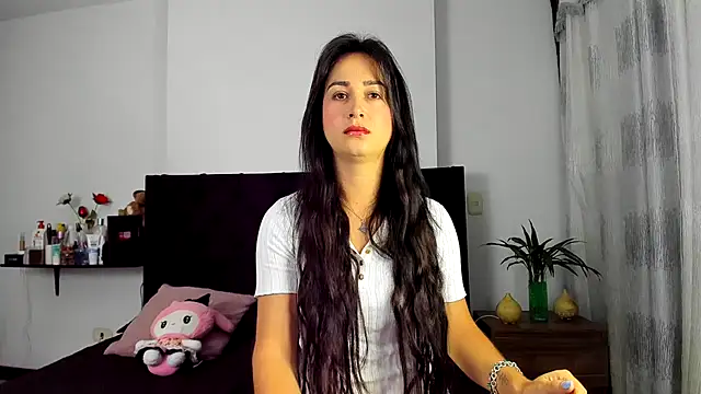 Snapshot of AndreaStivens chatting on February 2, 10:03 am AndreaStivens online show from February 2, 10:03 am