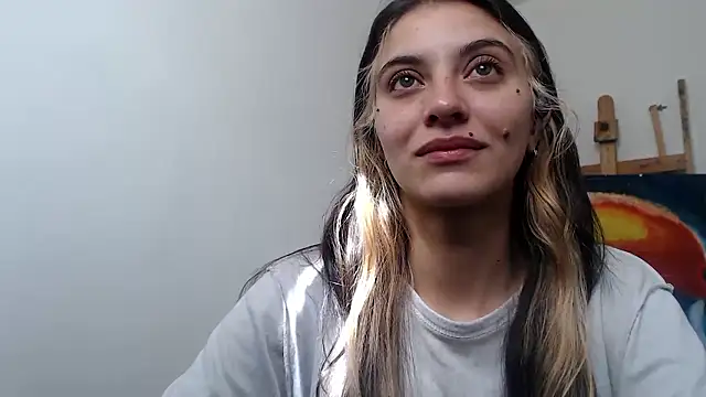 Snapshot of mariecam420 chatting on December 6, 2:49 pm mariecam420 online show from December 6, 2:49 pm