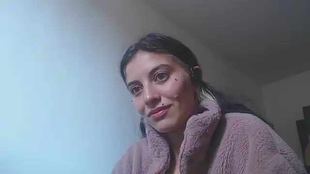 Snapshot of mariecam420 chatting on December 22, 4:48 pm mariecam420 online show from December 22, 4:48 pm