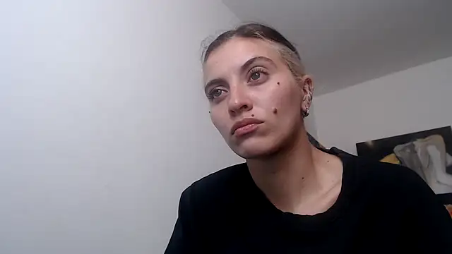Snapshot of mariecam420 chatting on December 27, 6:31 pm mariecam420 online show from December 27, 6:31 pm